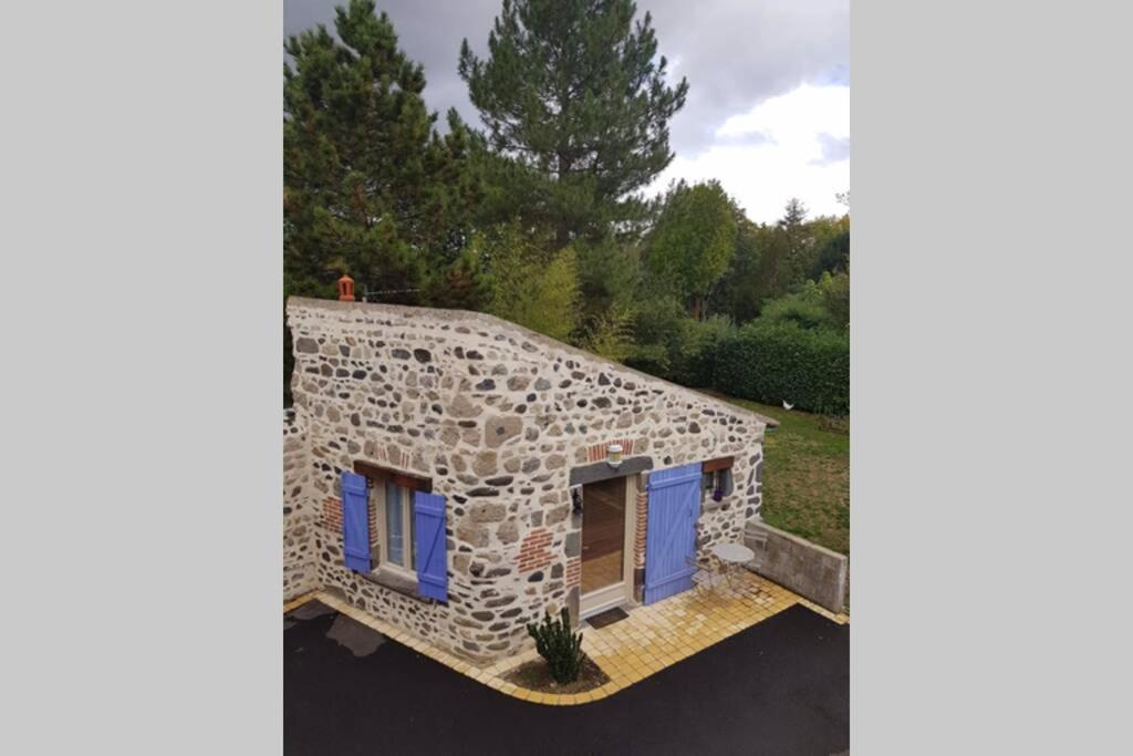 Maisonnette En Pierre Independante De 20 M2 Saint-Cirgues-sur-Couze Bagian luar foto