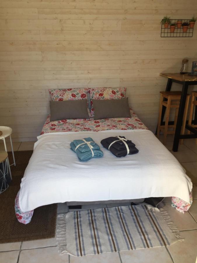 Maisonnette En Pierre Independante De 20 M2 Saint-Cirgues-sur-Couze Bagian luar foto
